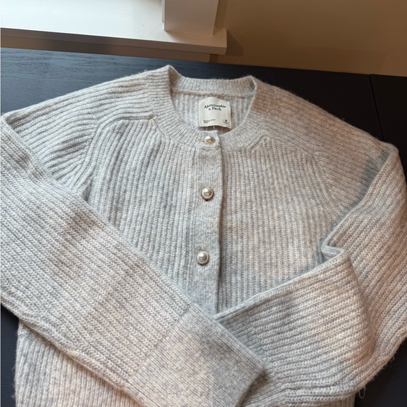 Abercrombie Gray Knit Cardigan Sweater, Medium - Picture 1 of 5